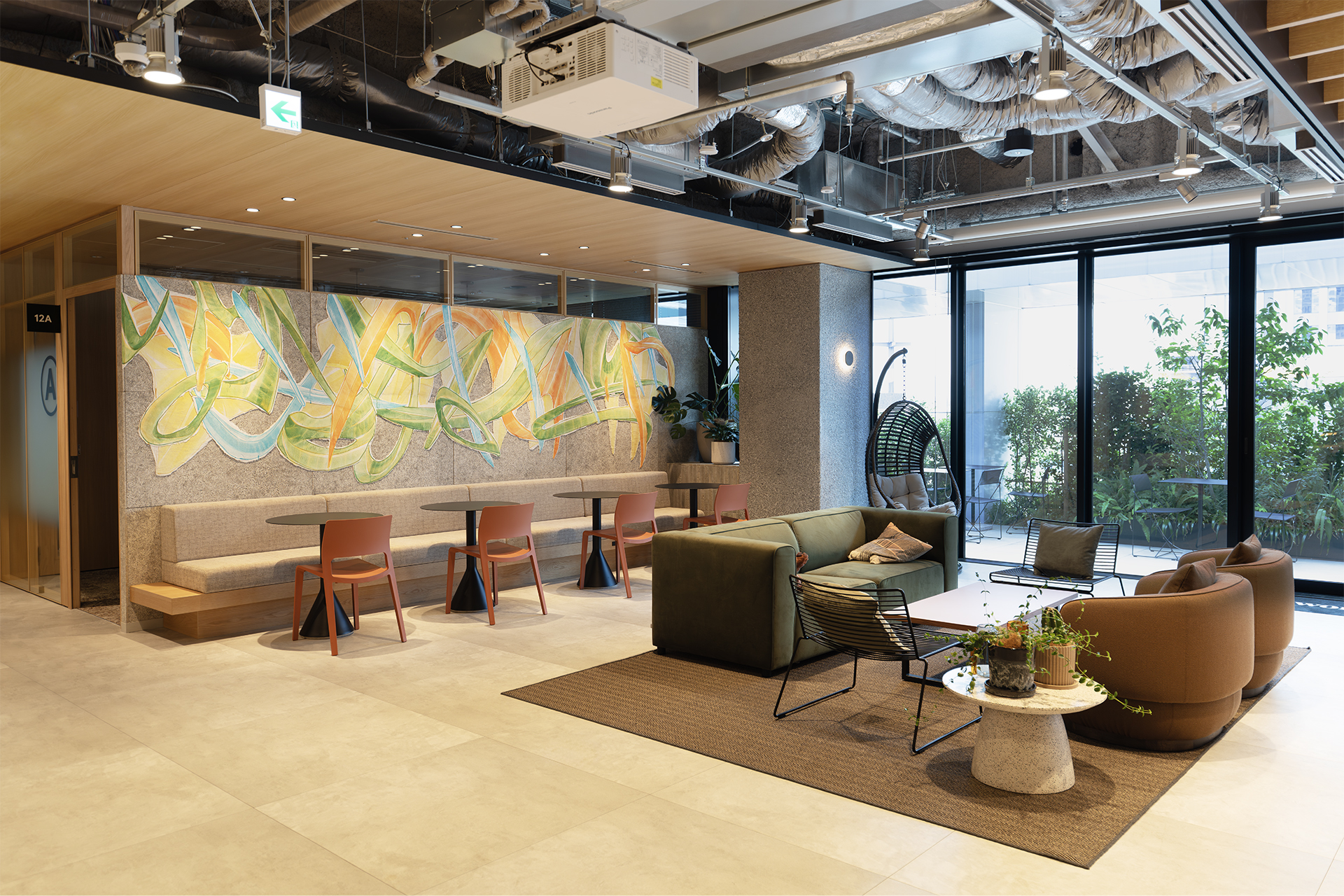 wework Hommachi / Lounge space